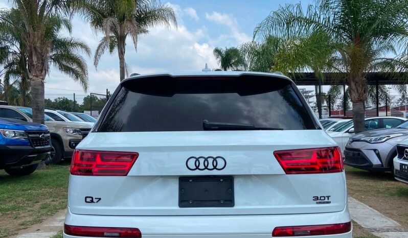 
								AUDI Q7 2017 completo									