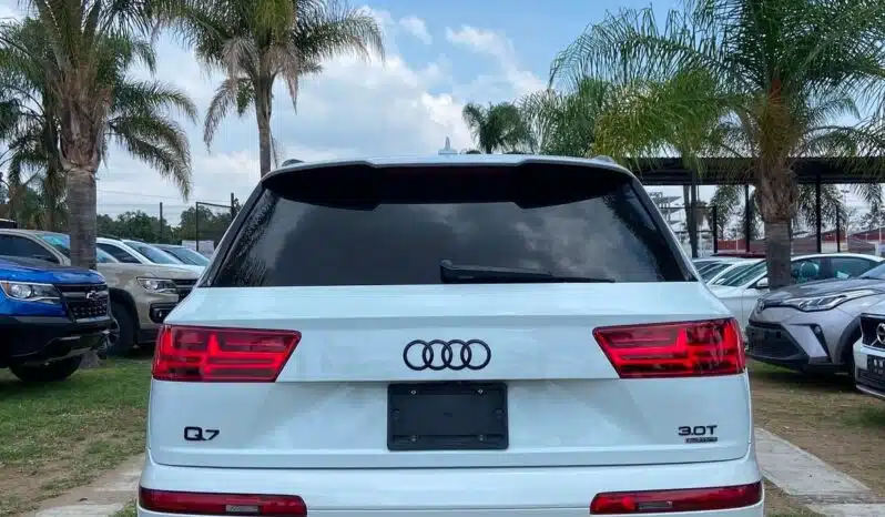 AUDI Q7 2017 completo