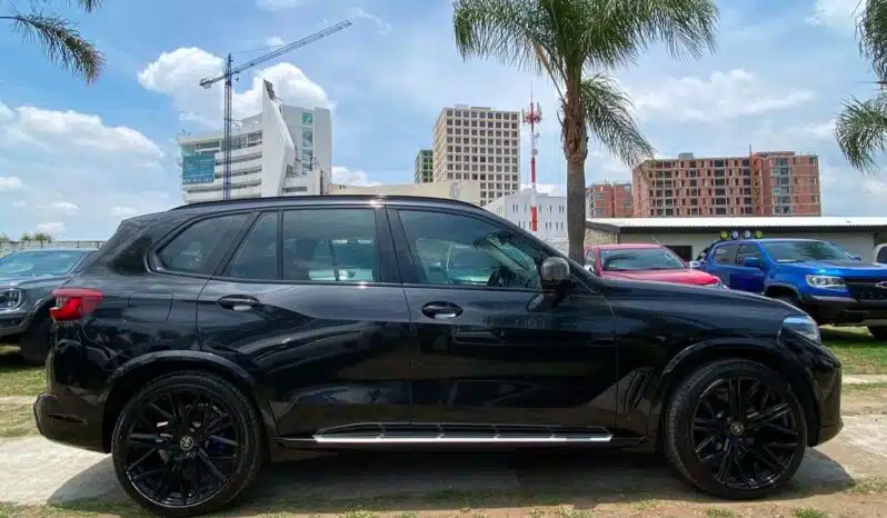 BMW X5 2020 completo