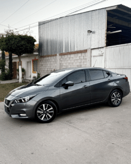 NISSAN VERSA 2022 completo