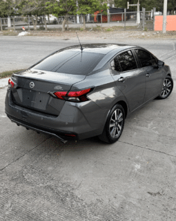 NISSAN VERSA 2022 completo