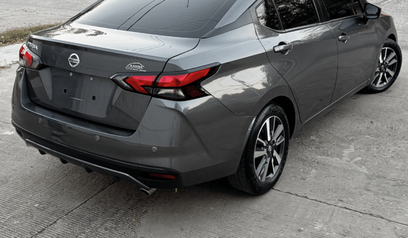 NISSAN VERSA 2022 completo