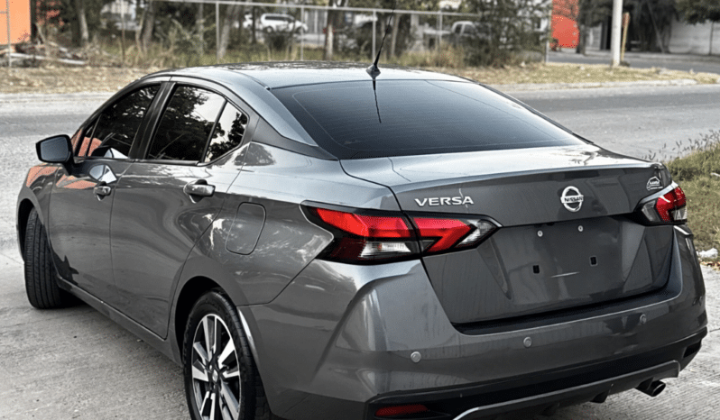 NISSAN VERSA 2022 completo