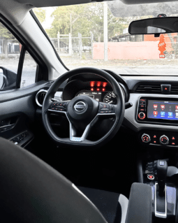 NISSAN VERSA 2022 completo