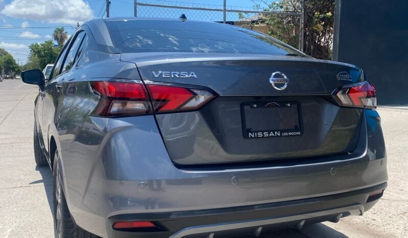 
								NISSAN VERSA 2022 completo									