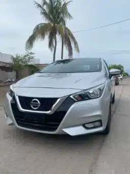 NISSAN VERSA 2020 completo