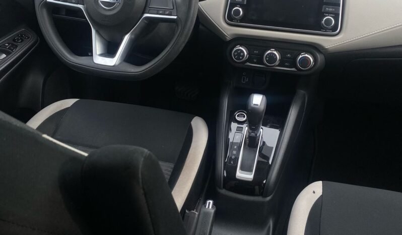 
								NISSAN VERSA 2020 completo									