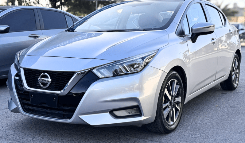 NISSAN VERSA 2021 completo