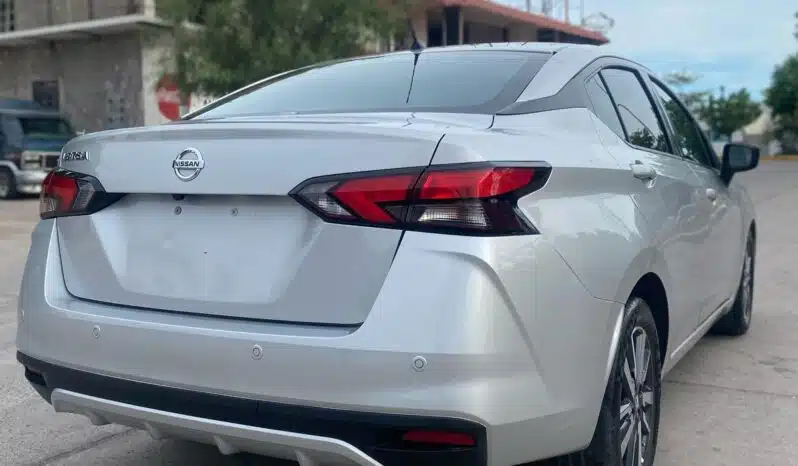 NISSAN VERSA 2021 completo