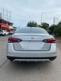 NISSAN VERSA 2021 completo