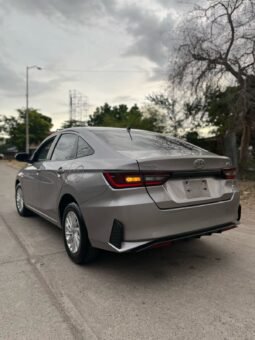 TOYOTA YARIS 2023 completo