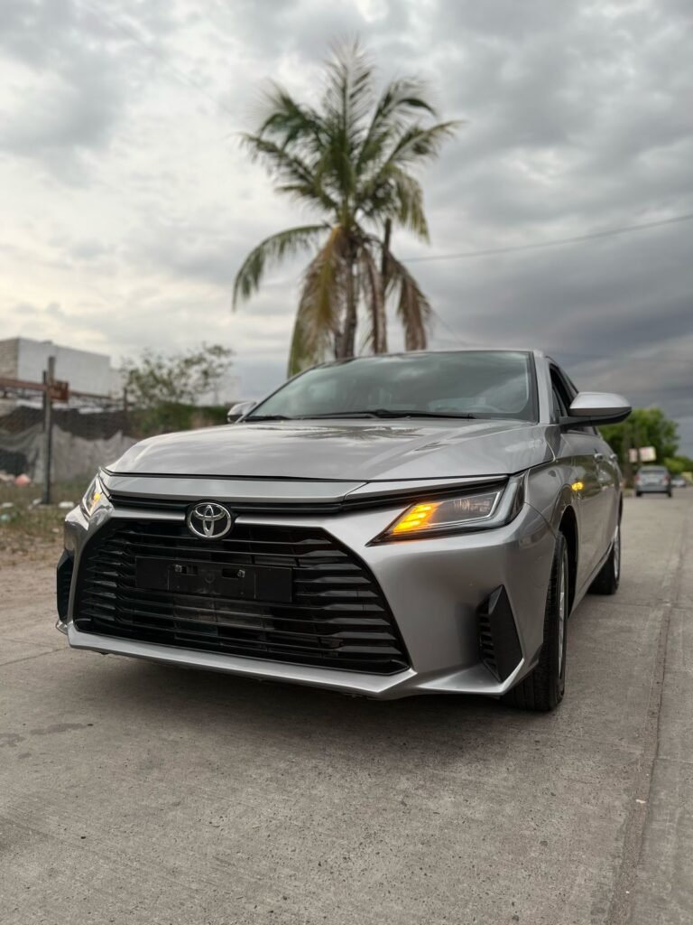 TOYOTA YARIS 2023