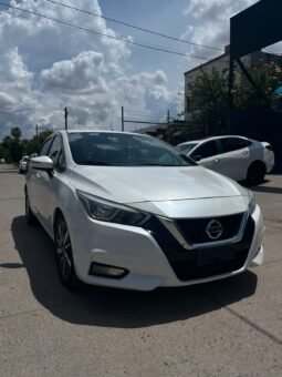 NISSAN VERSA 2020 completo
