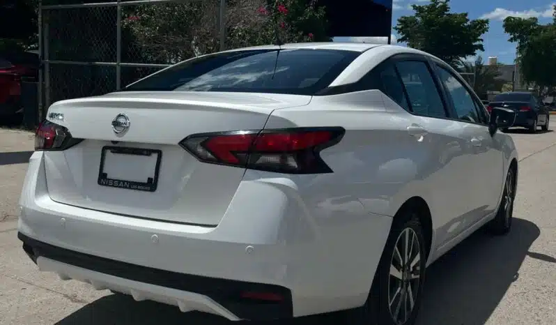 NISSAN VERSA 2020 completo