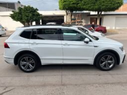 VOLKSWAGEN TIGUAN 2020 completo
