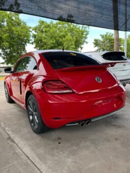 VOLKSWAGEN BEETLE 2017 completo