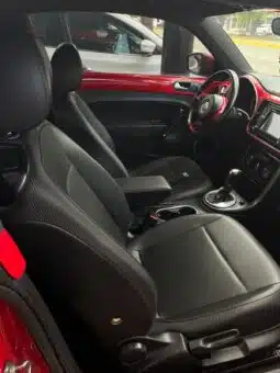 VOLKSWAGEN BEETLE 2017 completo