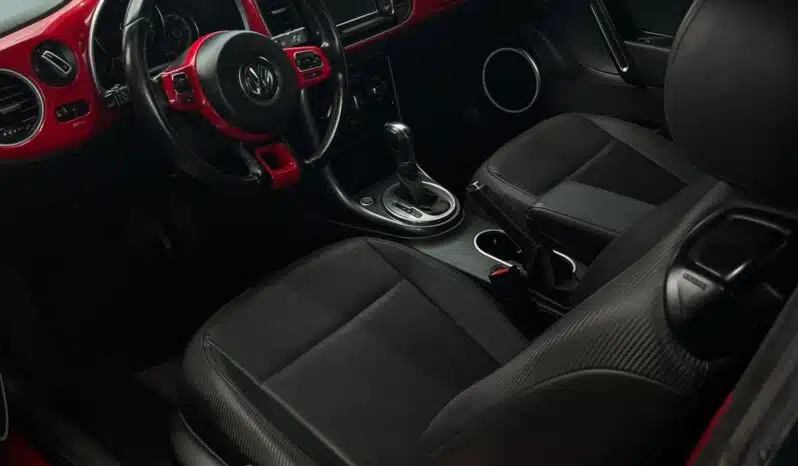 VOLKSWAGEN BEETLE 2017 completo