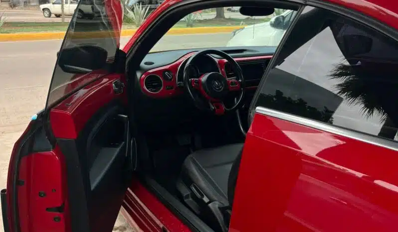 VOLKSWAGEN BEETLE 2017 completo