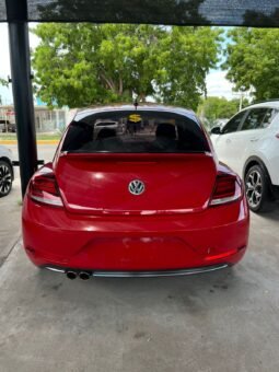 VOLKSWAGEN BEETLE 2017 completo
