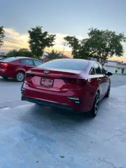 KIA FORTE 2021 completo