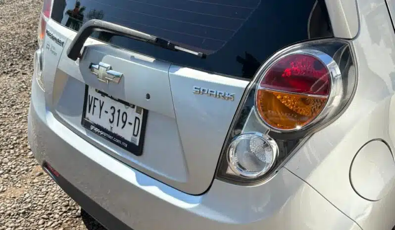 CHEVROLET SPARK 2011 completo