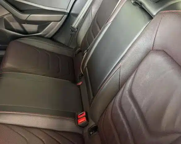 VOLKSWAGEN JETTA 2022 completo