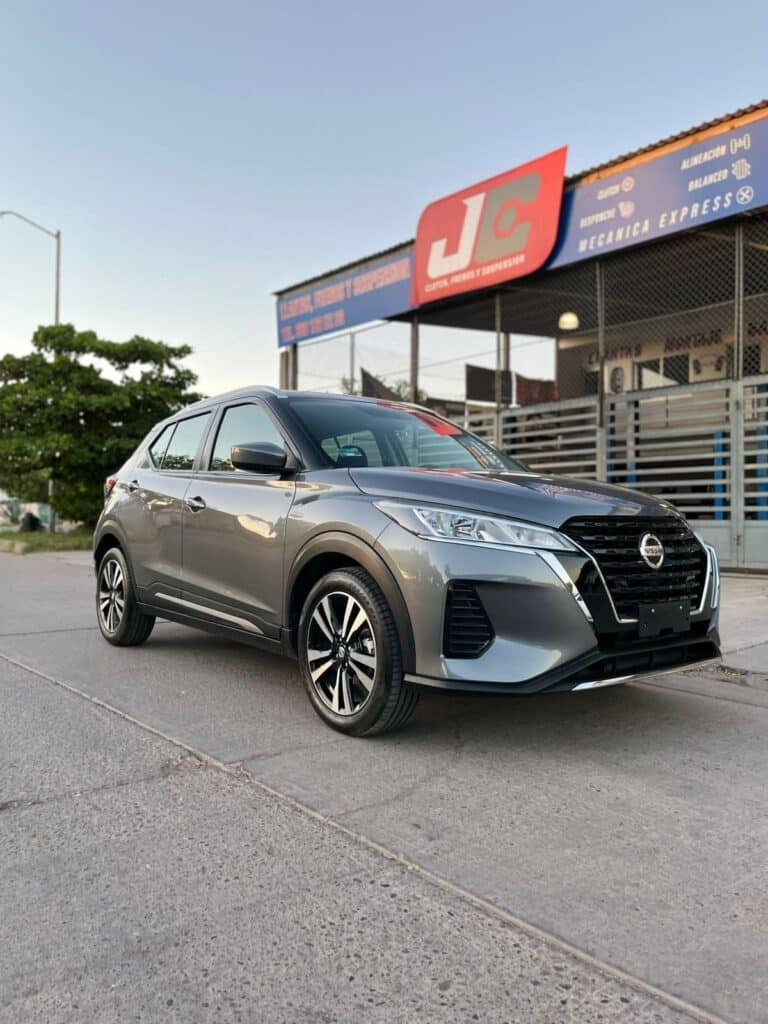 NISSAN KICKS 2021