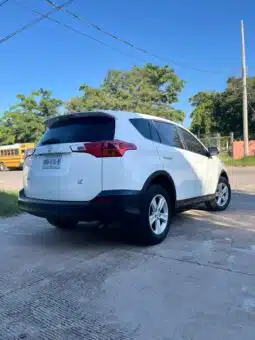 TOYOTA RAV 4 2014 completo