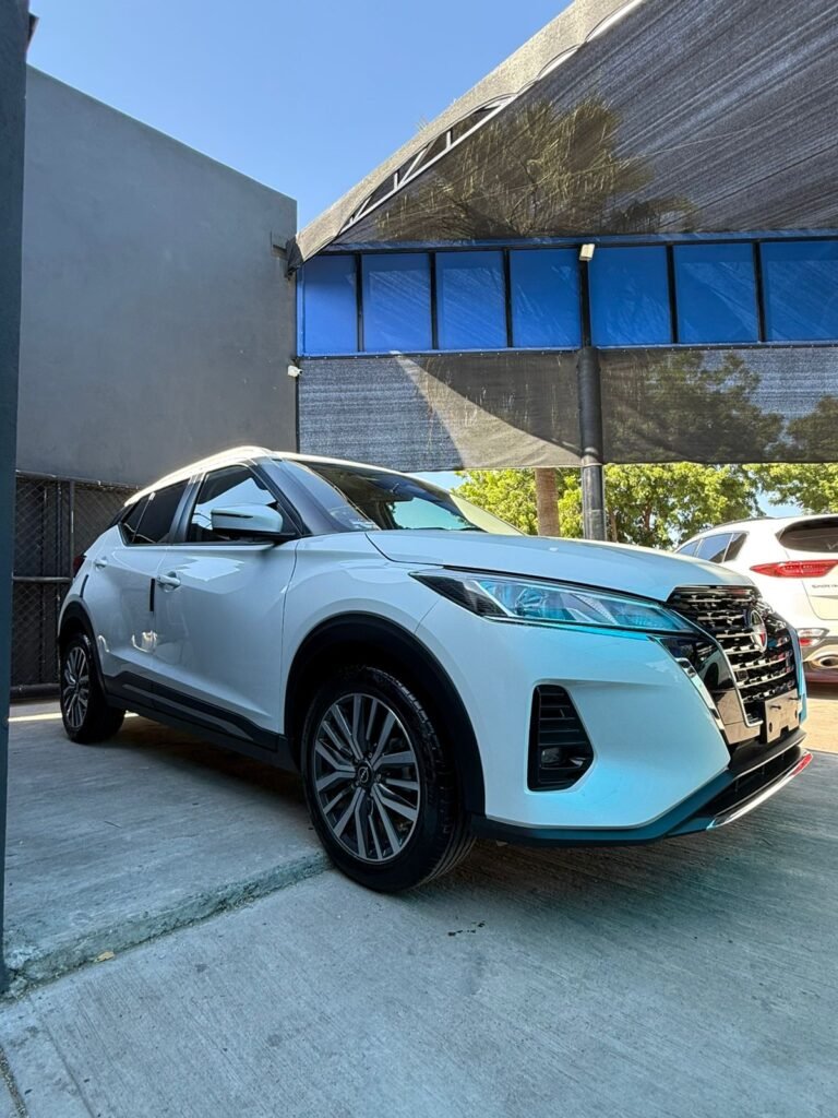 NISSAN KICKS 2024