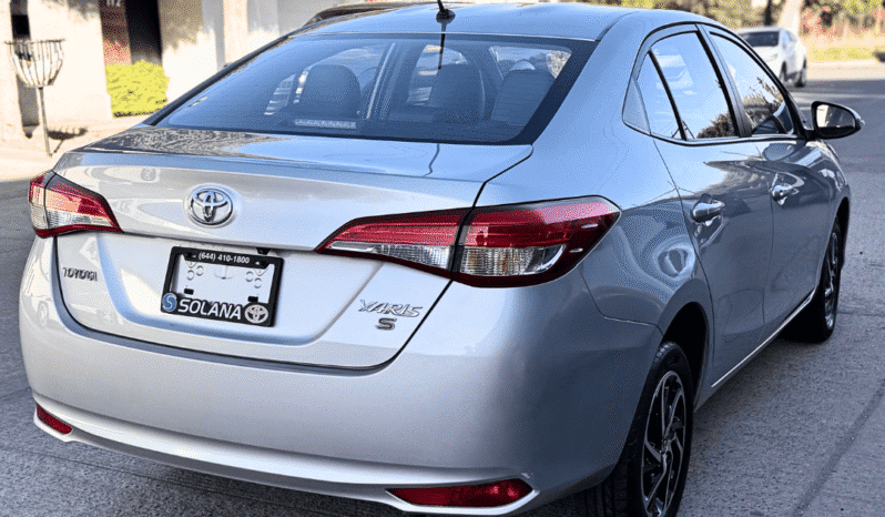 TOYOTA YARIS 2021 completo