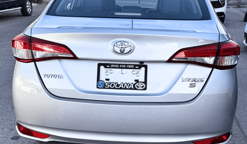 TOYOTA YARIS 2021 completo