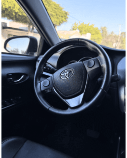 TOYOTA YARIS 2021 completo