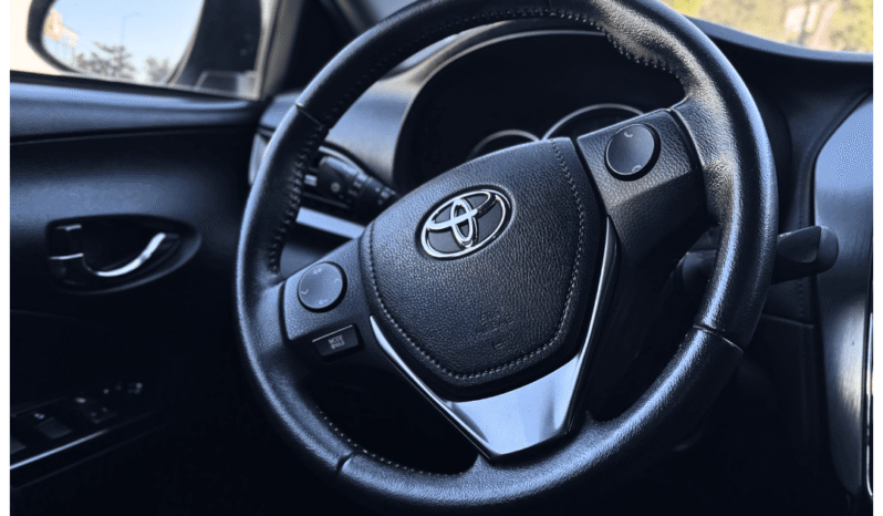 TOYOTA YARIS 2021 completo