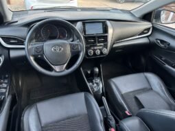 TOYOTA YARIS 2021 completo