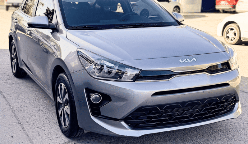 KIA RIO 2023 completo