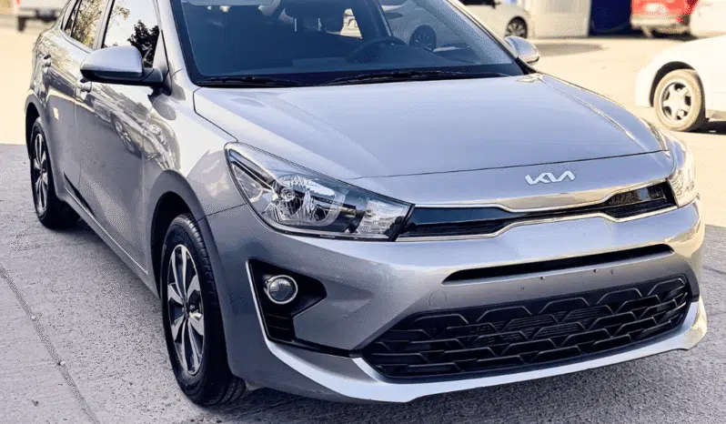 KIA RIO 2023 completo