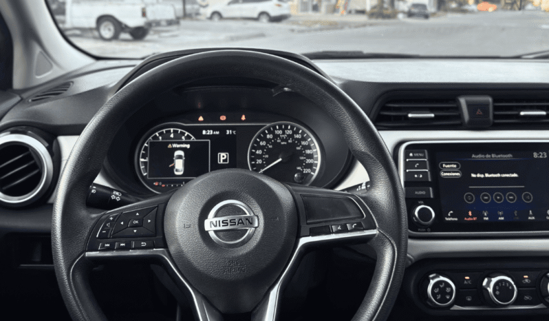 NISSAN VERSA 2020 completo