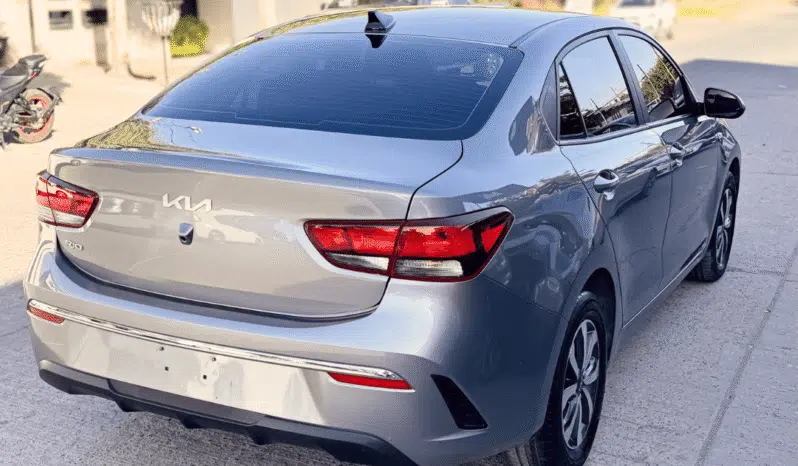 KIA RIO 2023 completo