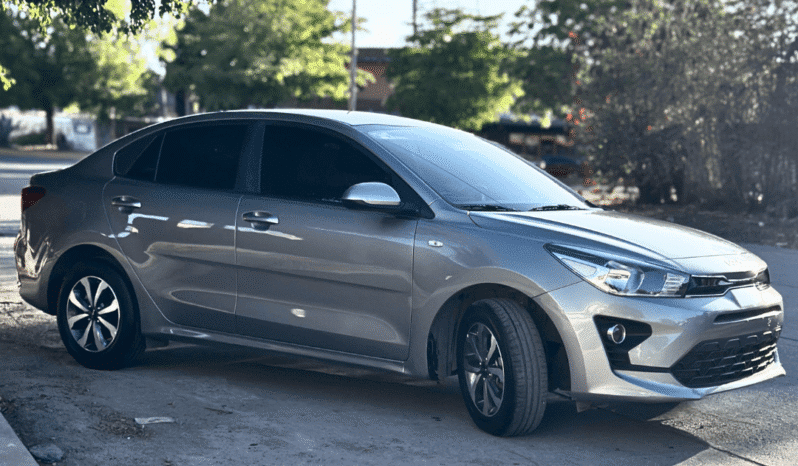 KIA RIO 2023 completo