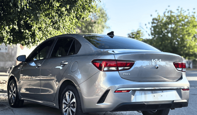 KIA RIO 2023 completo