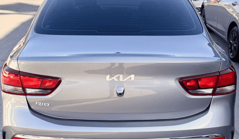 KIA RIO 2023 completo
