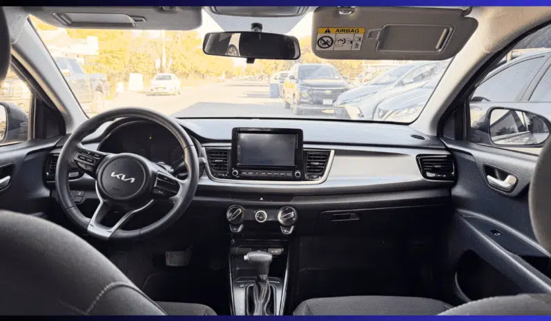 KIA RIO 2023 completo