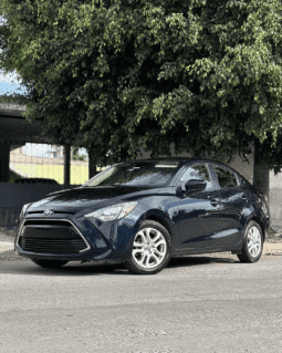 TOYOTA YARIS 2018 completo