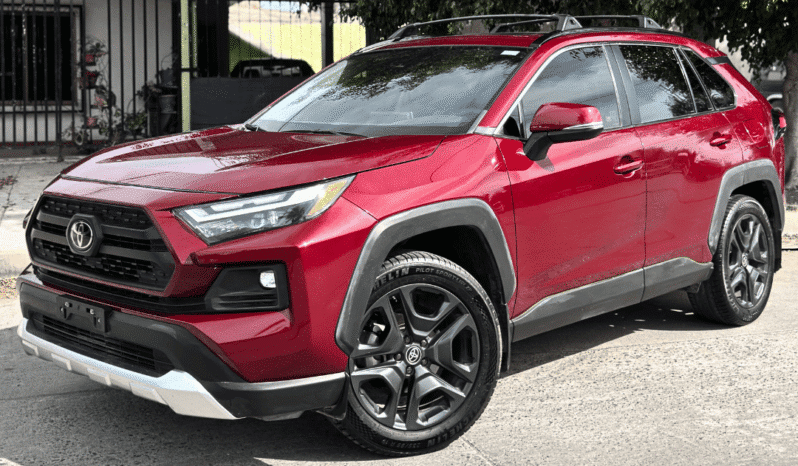 TOYOTA RAV4 2023 completo