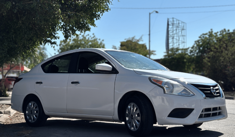 NISSAN VERSA 2017 completo