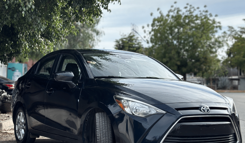 TOYOTA YARIS 2018 completo