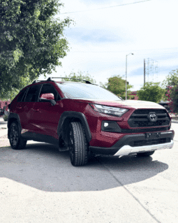 TOYOTA RAV4 2023 completo