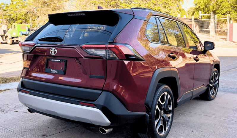 TOYOTA RAV 4 2020 completo