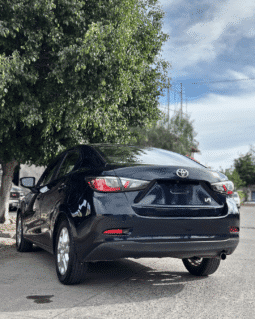TOYOTA YARIS 2018 completo